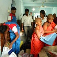 Donate Clothes in Sri Lanka