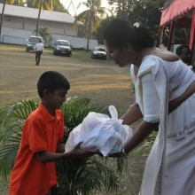 Donate Cloths in Sri Lanka