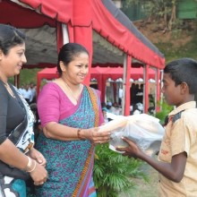 Donate Cloths in Sri Lanka